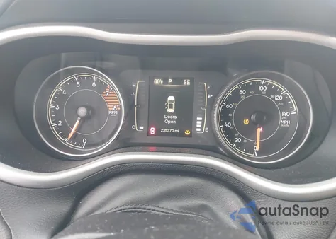 2017 Jeep Cherokee Latitude Fwd из США, поврежденный, VIN 1C4PJLCS4HW565998